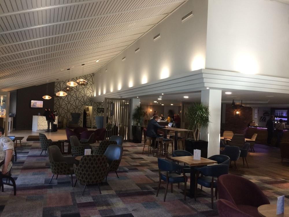 Novotel Manchester West Ворслі Екстер'єр фото