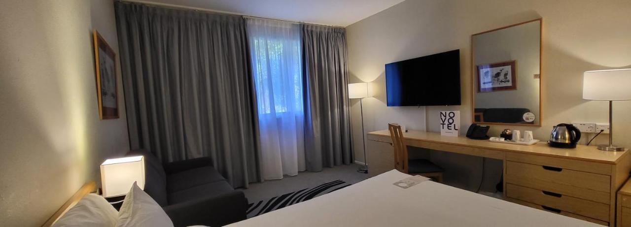 Novotel Manchester West Ворслі Екстер'єр фото