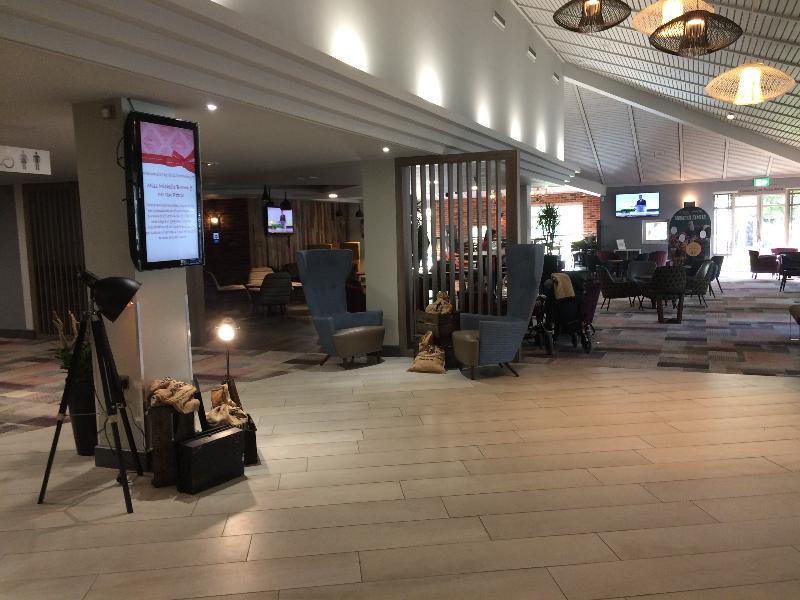 Novotel Manchester West Ворслі Екстер'єр фото